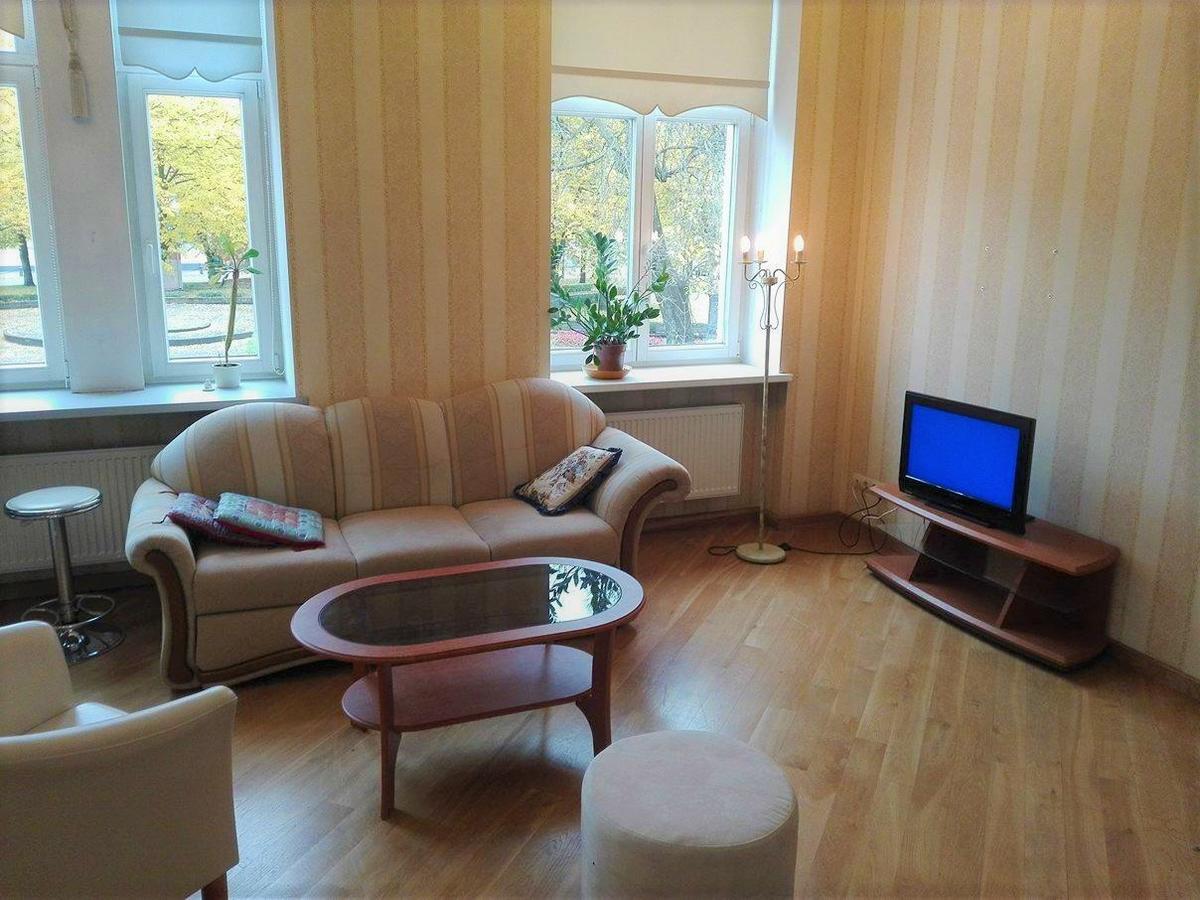 Hotel Evaline Riga Esterno foto