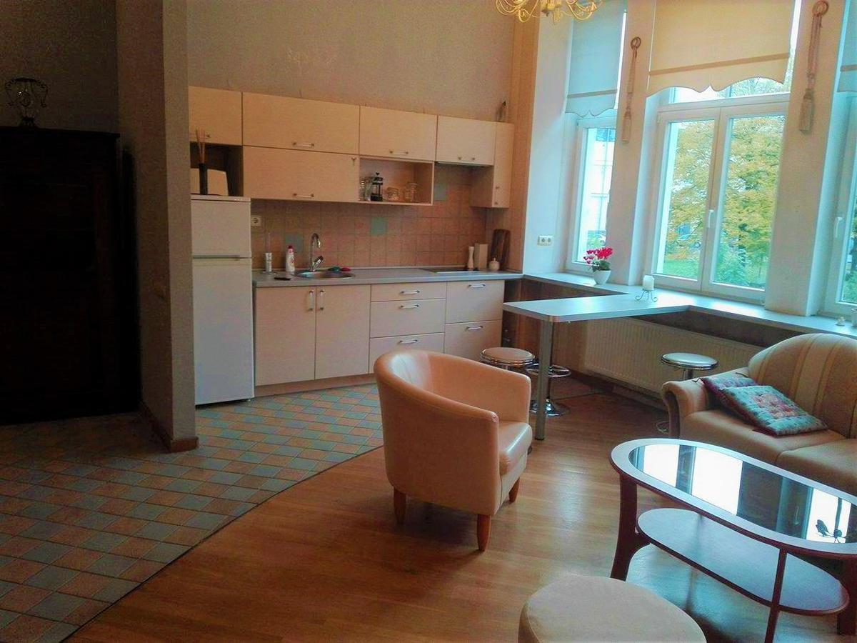 Hotel Evaline Riga Esterno foto
